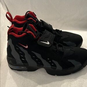 Air DT Max 96 size 10.5